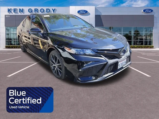2022 Toyota Camry SE