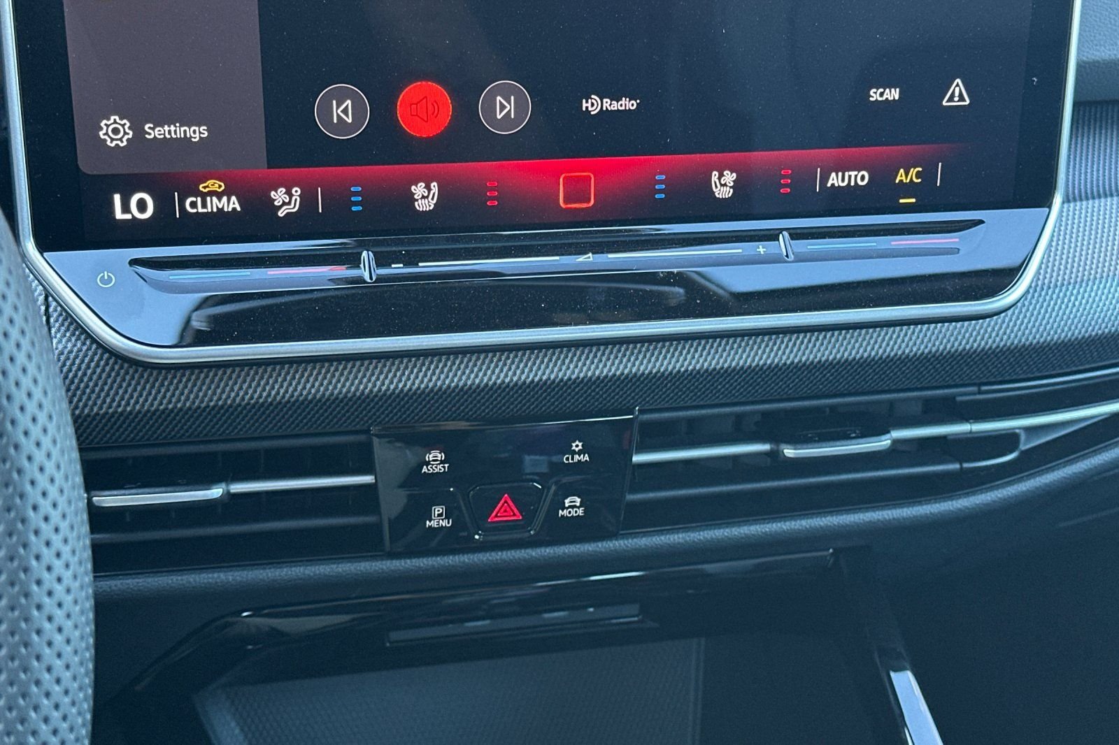 New 2026 Moonstone Gray Volkswagen 2.0T SE image 21