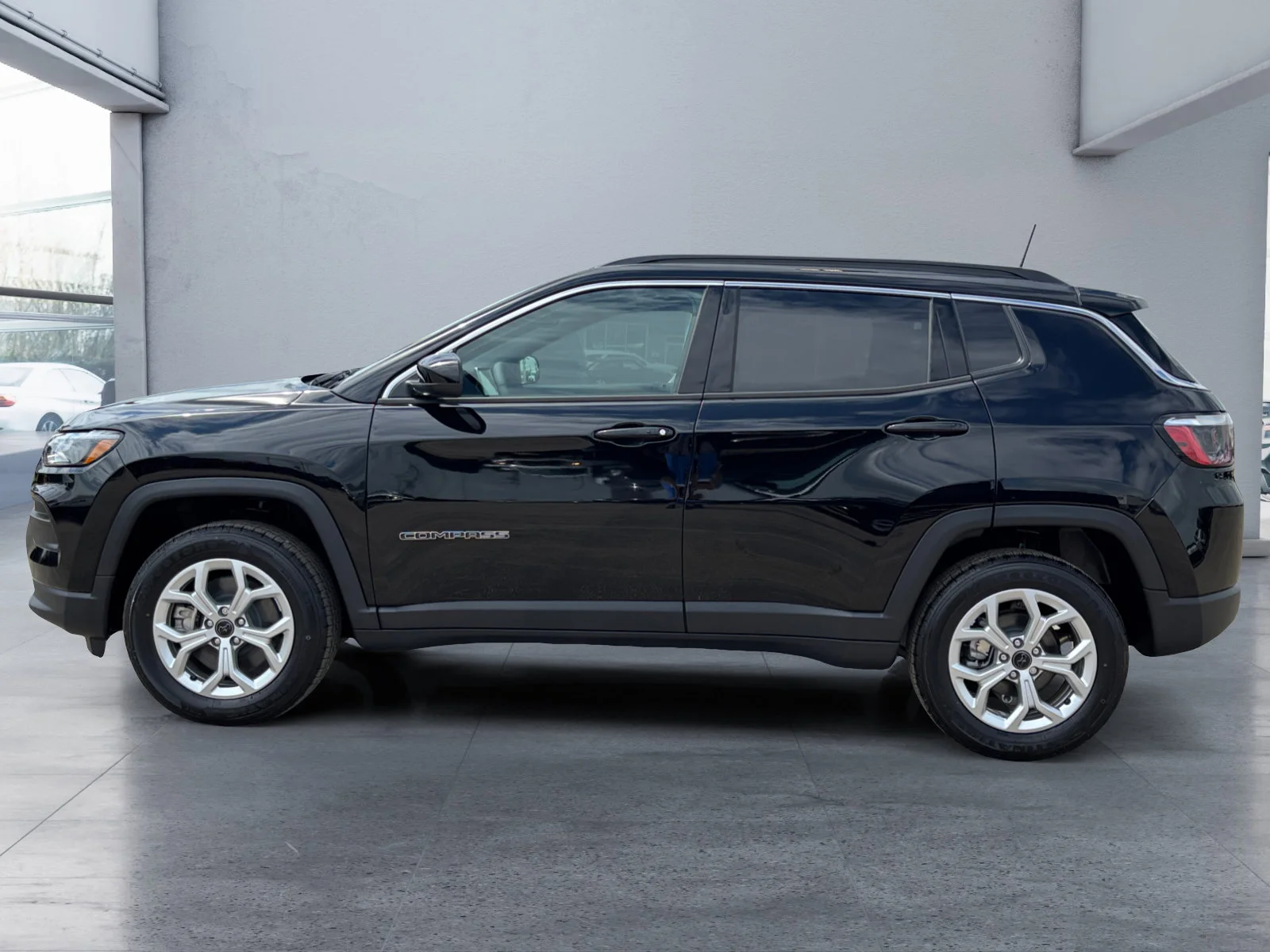 New 2026 Diamond Black Crystal Pearl Jeep North image 2