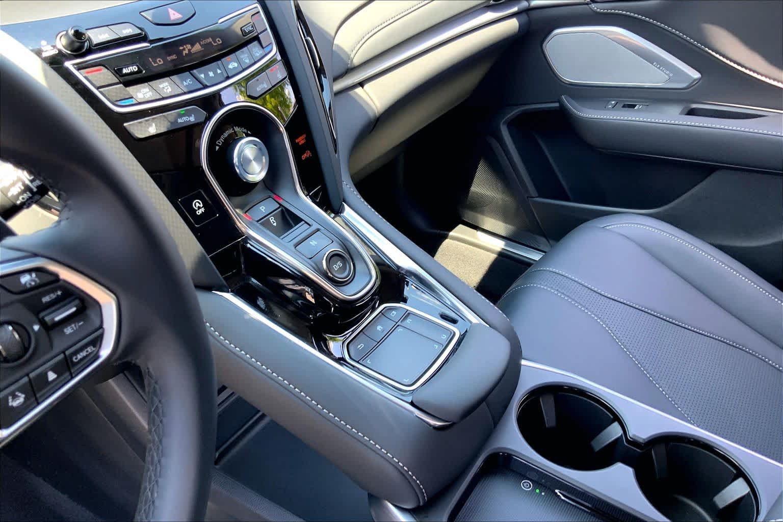 Used 2026 Liquid Carbon Metallic Acura w/Technology Package image 17