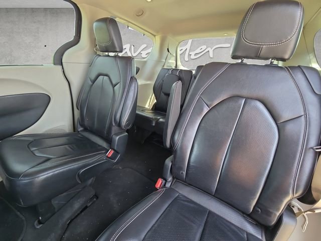 Used 2022 Black Chrysler Touring L image 22