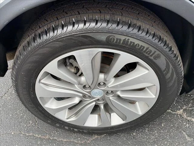 Used 2019 (Includes (CM5) Black Carbon Metallic lower exterior accent color, Paint code W700S.) Buick Preferred image 33