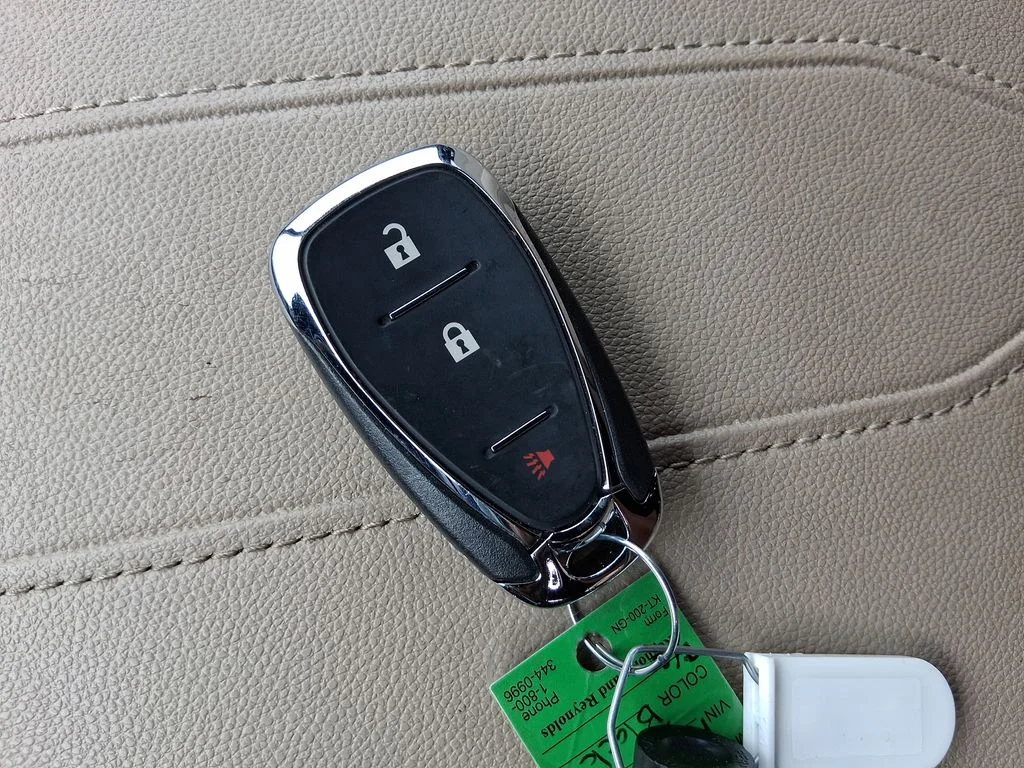 Used 2022 Black Chevrolet LS image 18
