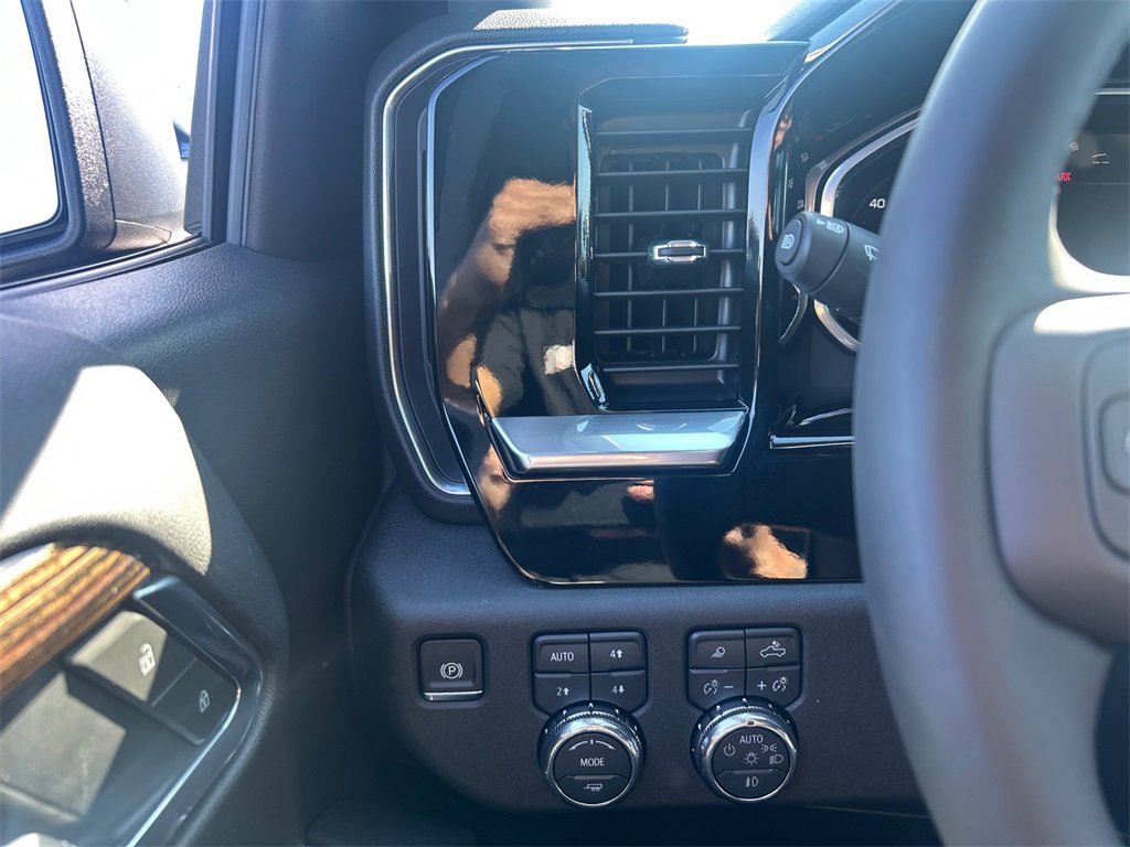 2026 GMC SIERRA - Image 18