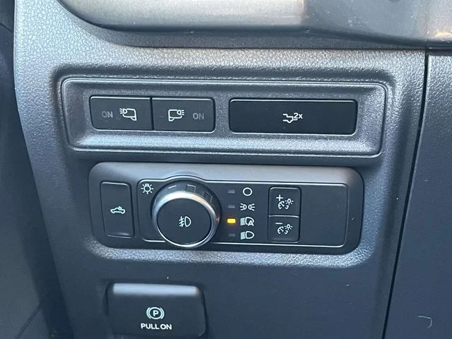 Used 2022 Black Metallic Ford XLT image 18