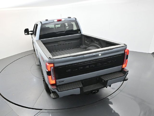 New 2026 Glacier Gray Metallic Tri-Coat Ford F-250® Platinum® image 46