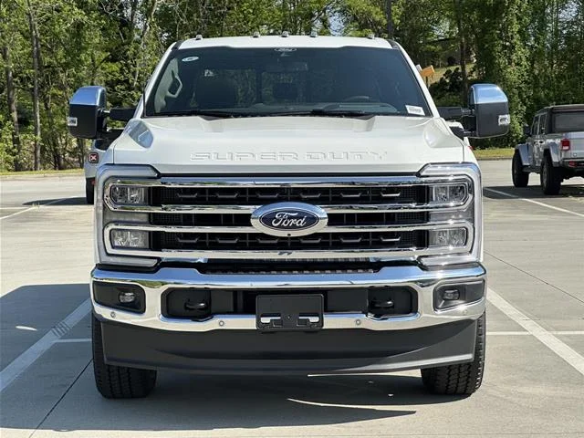 New 2026 Star White Metallic Tri-Coat Ford F-250® King Ranch® image 16