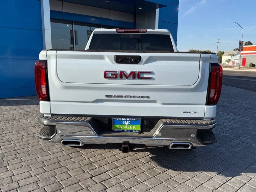New 2026 Glacier White Tricoat GMC SLT image 9