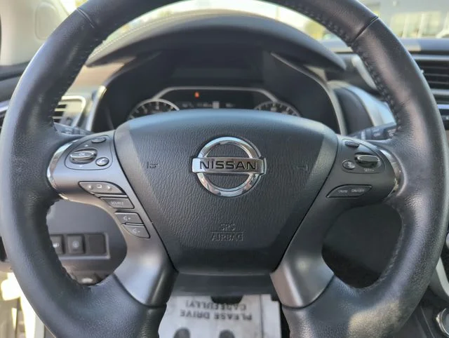 Used 2019 White Nissan Platinum image 45