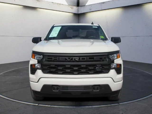 Used 2026 White Chevrolet Custom image 3