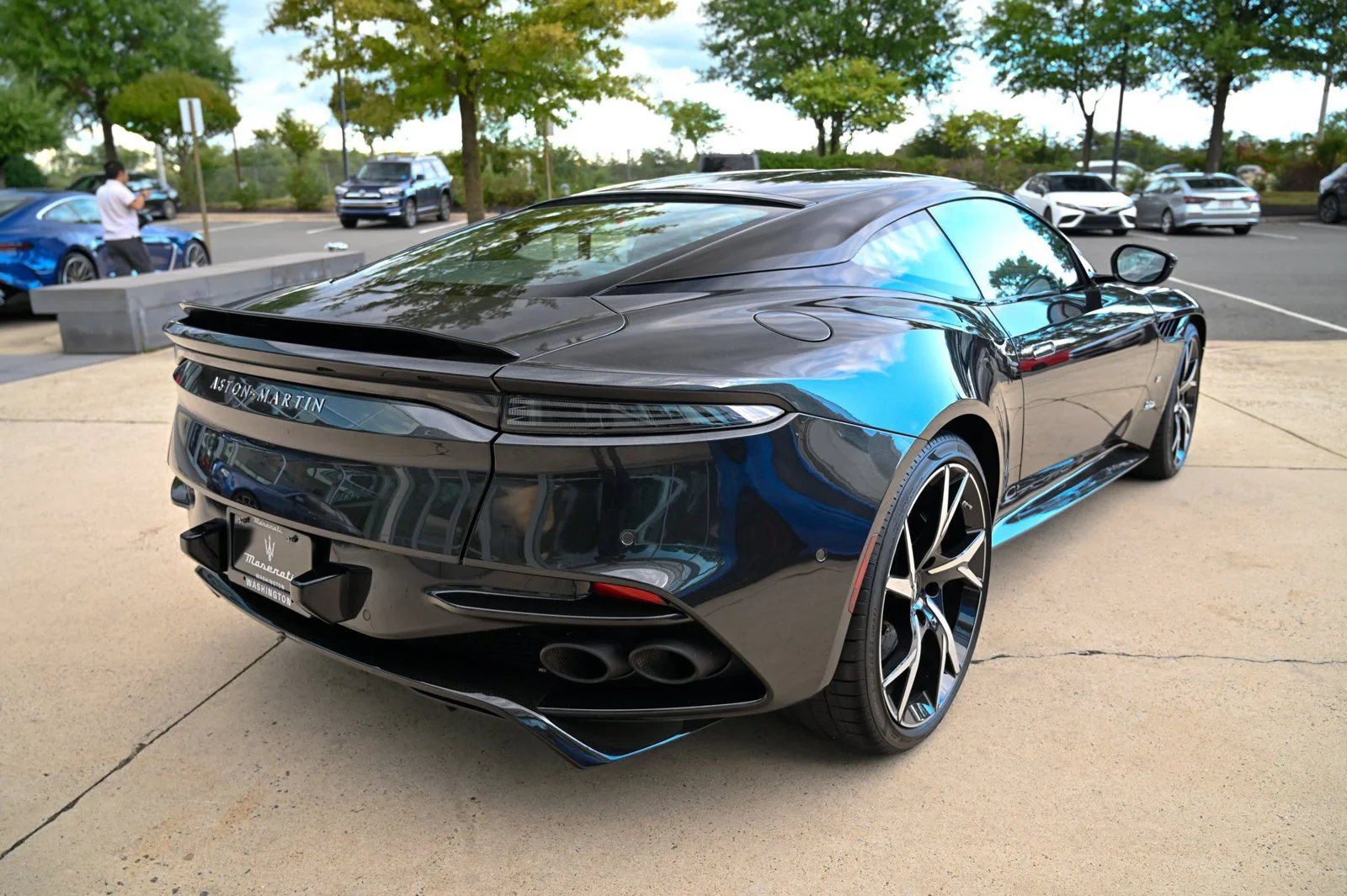 Used 2021  Aston Martin Superleggera image 6