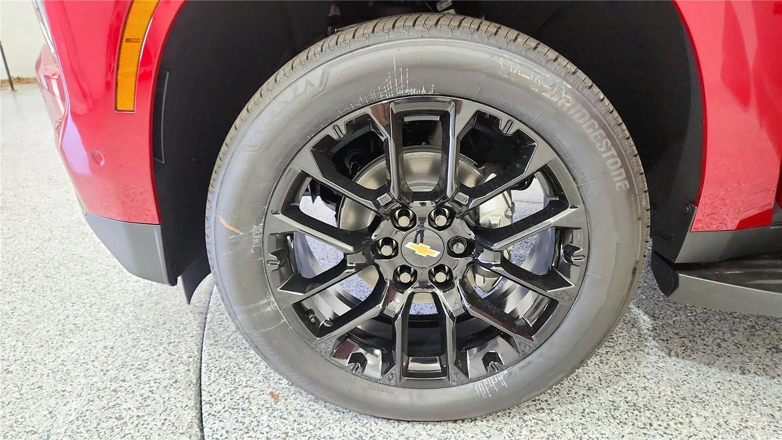 2026 Chevrolet Suburban RST - Photo 13