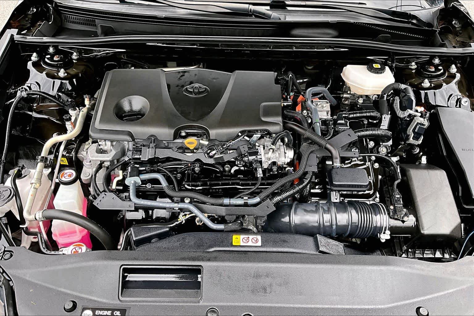 Used 2025 Midnight Black Metallic Toyota LE image 32