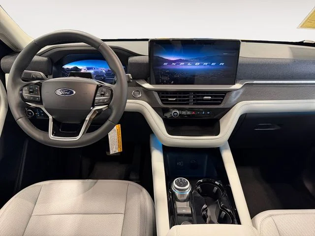 New 2026 Gray Metallic Ford Platinum image 10