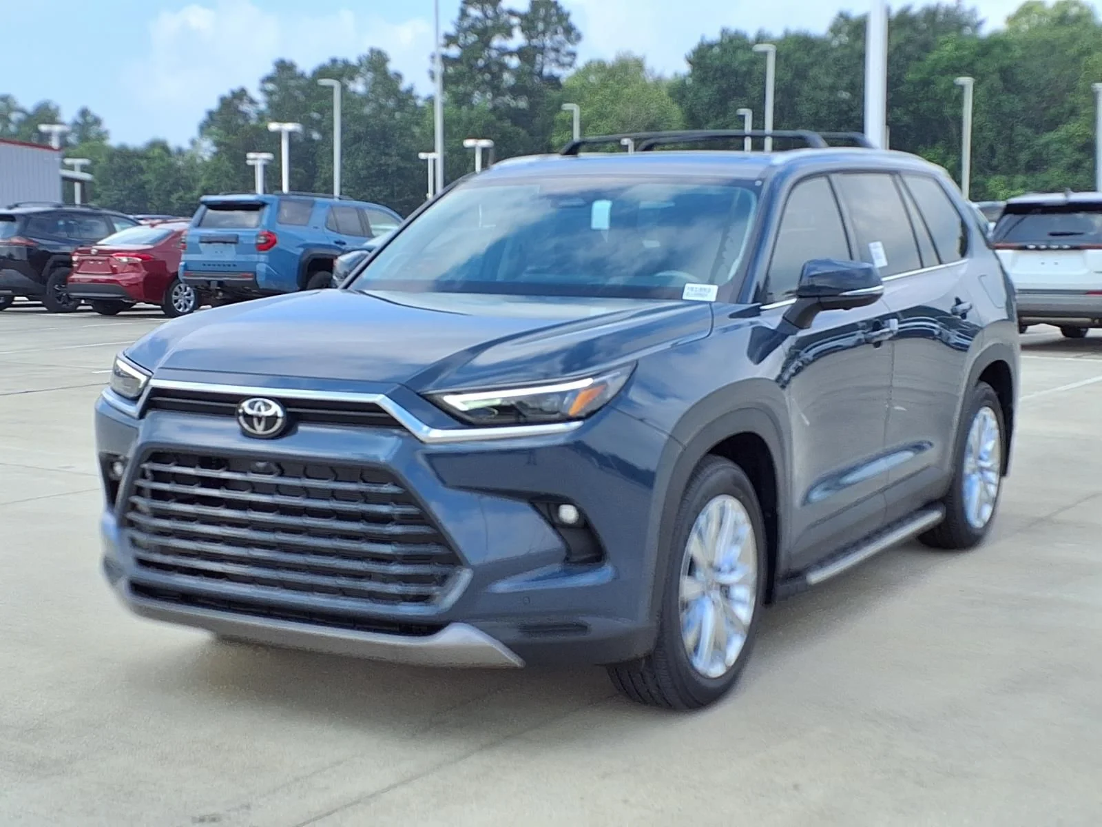 New 2026 Gray Toyota Platinum image 3