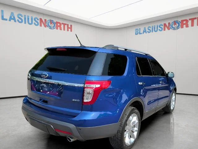 Used 2014 Blue Ford XLT image 5