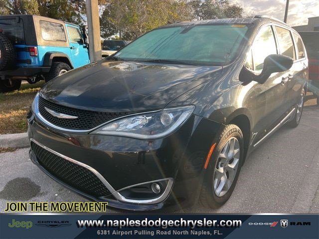 2017 Chrysler Pacifica Touring-L Plus