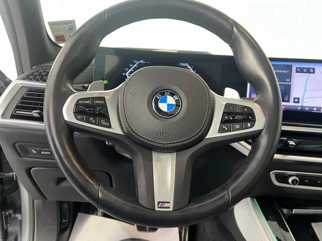 Used 2024 Gray BMW xDrive40i image 20