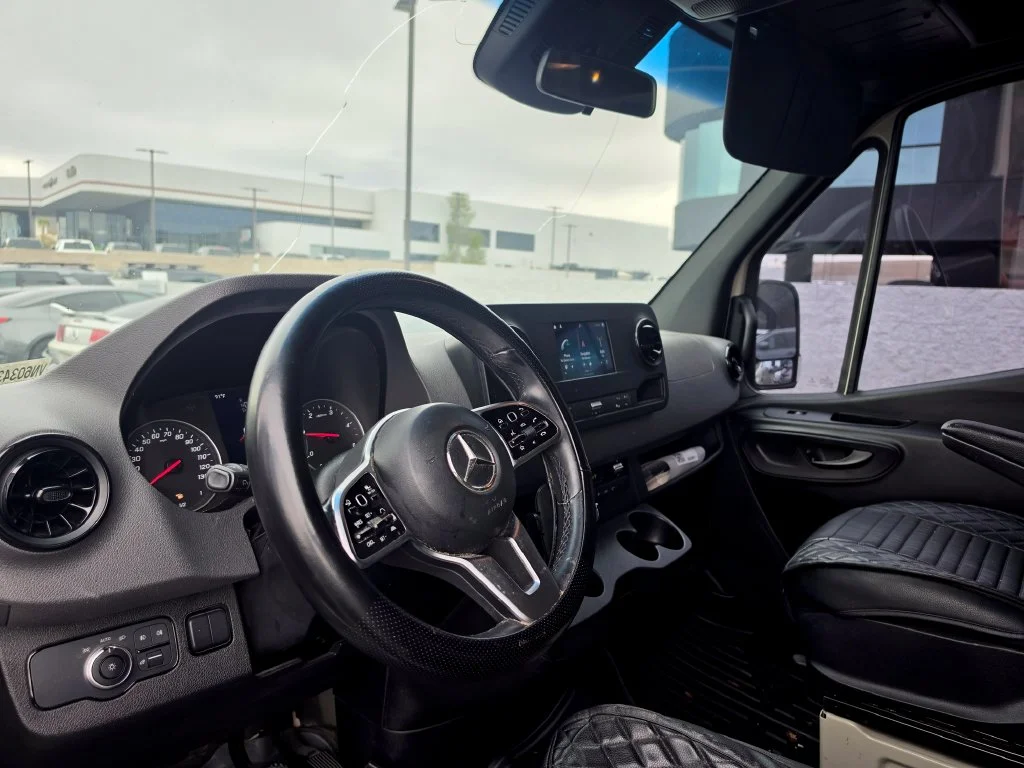 Used 2022  Mercedes-Benz  image 8