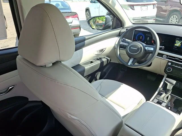 New 2026 Black Hyundai SEL Plus image 9