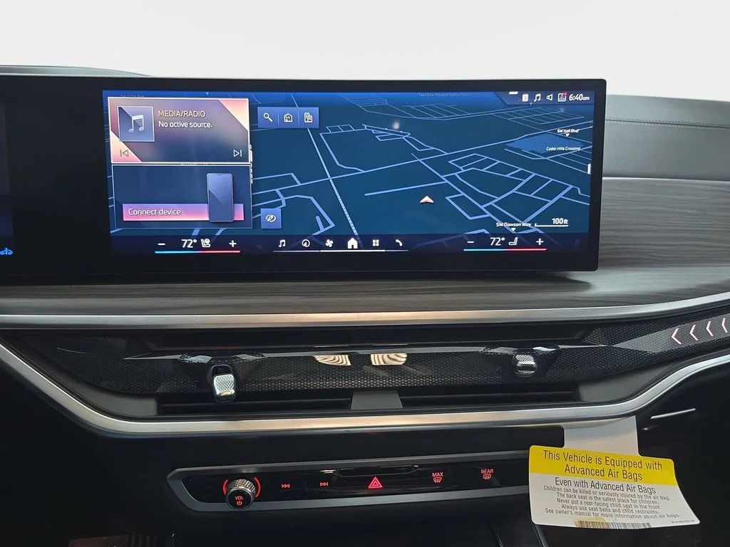 Used 2026 Skyscraper Grey Metallic BMW xDrive40i image 23