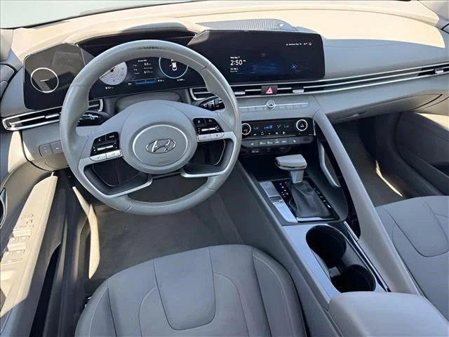 Used 2023 Gray Hyundai SEL image 14