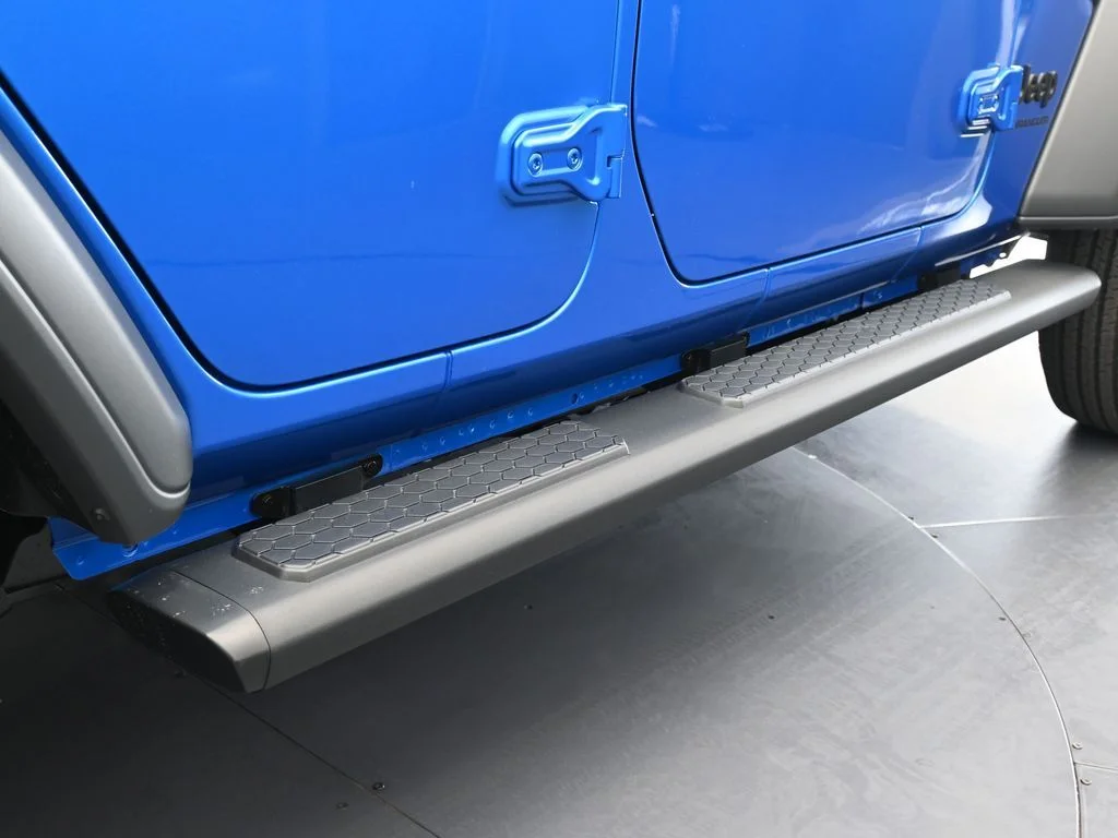 New 2026 Hydro Blue Pearl-Coat Exterior Paint Jeep Sport image 38