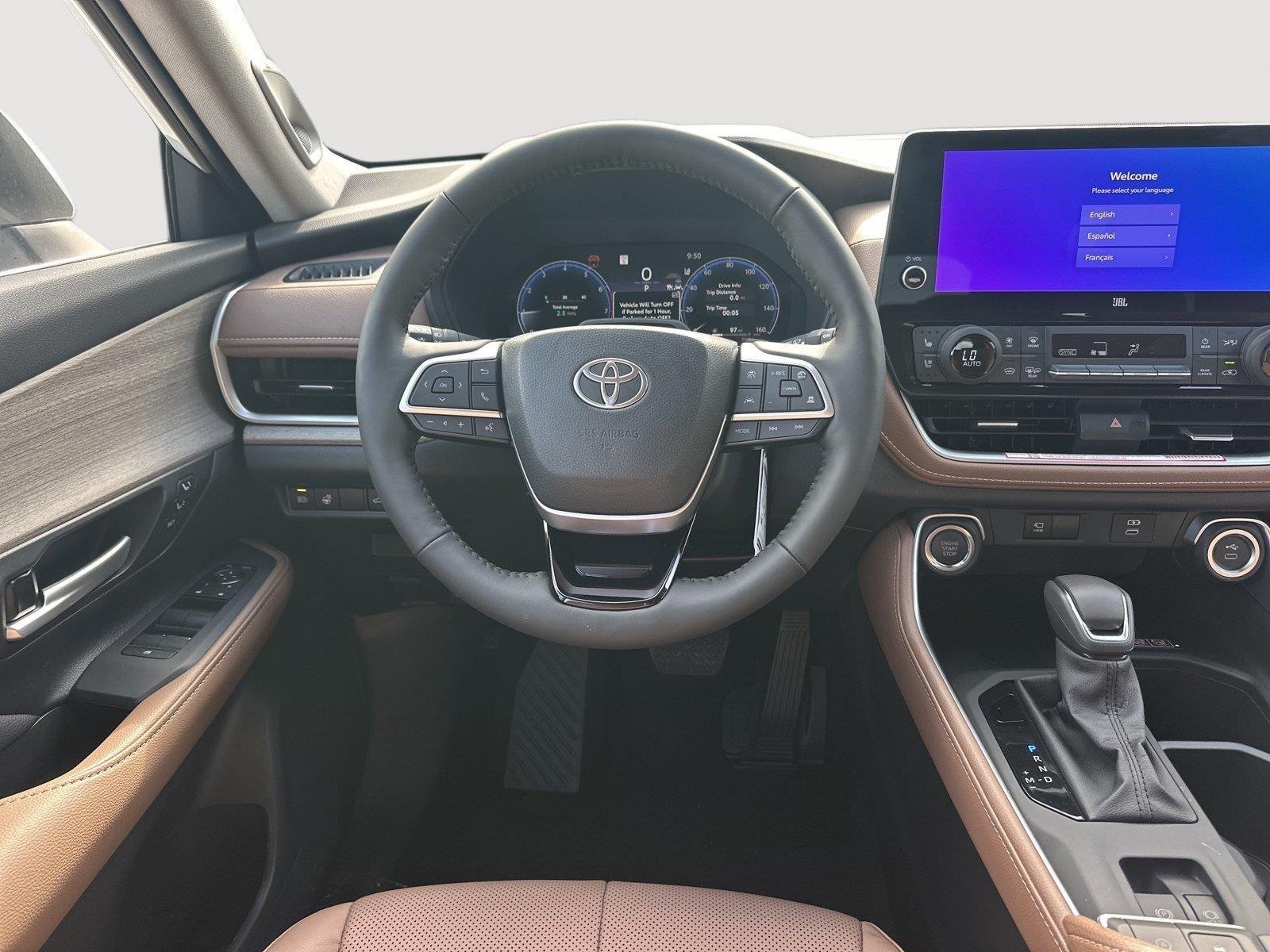 New 2026 Wind Chill Pearl <sup>1</sup> Toyota  Platinum image 20