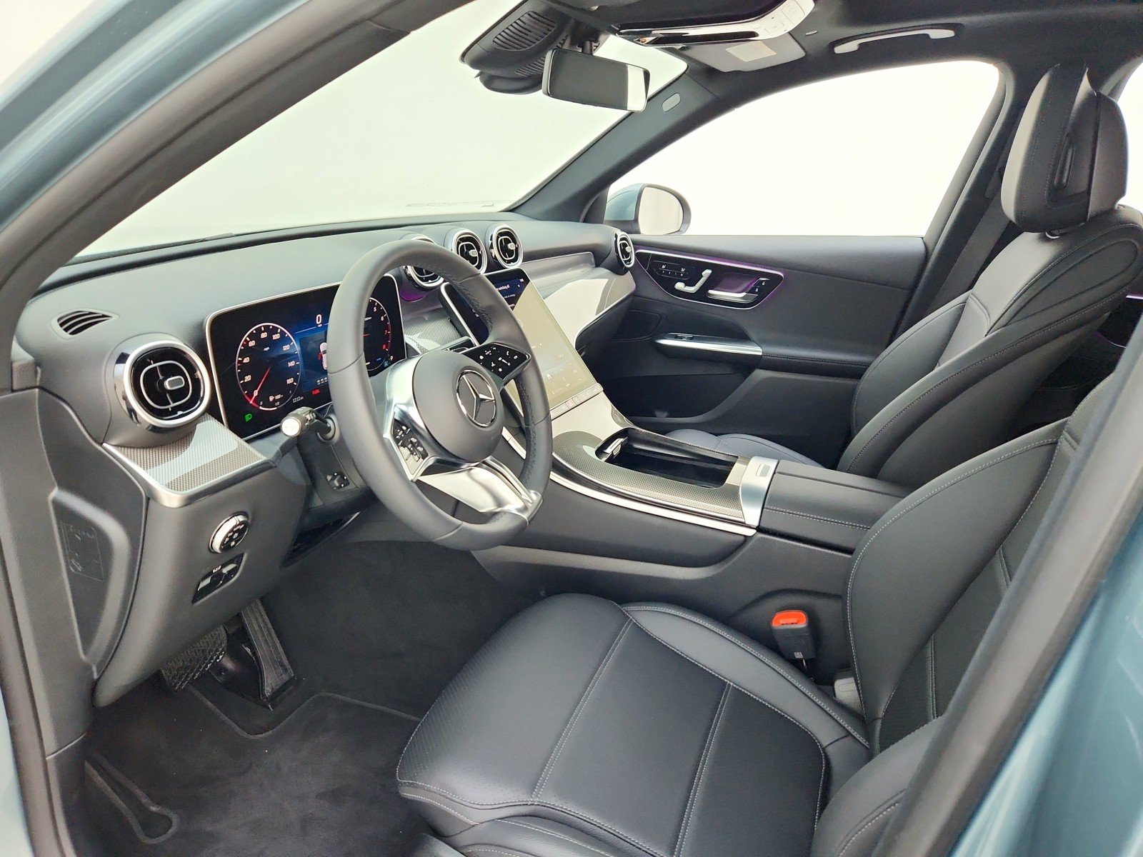 New 2026 Verde Silver Metallic Mercedes-Benz GLC 300 SUV image 16