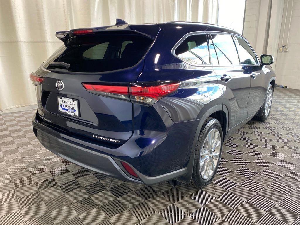 Used 2023 Gray Toyota Limited image 12