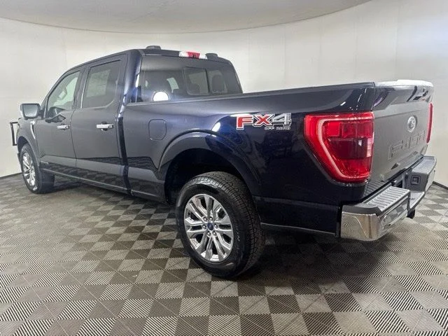 Certified Used 2021 Blue Metallic Ford XLT image 6