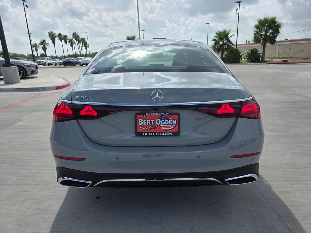 New 2026 MANUFAKTUR Alpine Grey Mercedes-Benz E 350 image 4