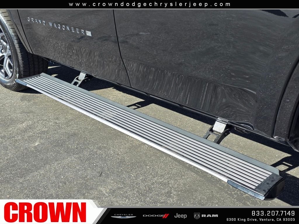 New 2026 High Gloss Black Exterior Paint Jeep Limited Altitude image 10