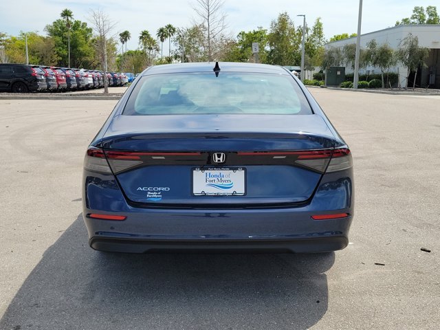 New 2026 Canyon River Blue Metallic Honda SE image 6
