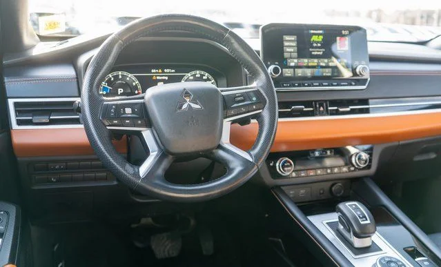 Used 2022 Gray Mitsubishi SEL image 16