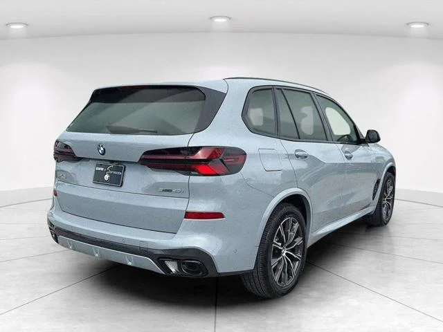 New 2026 Brooklyn Grey Metallic BMW sDrive40i image 4