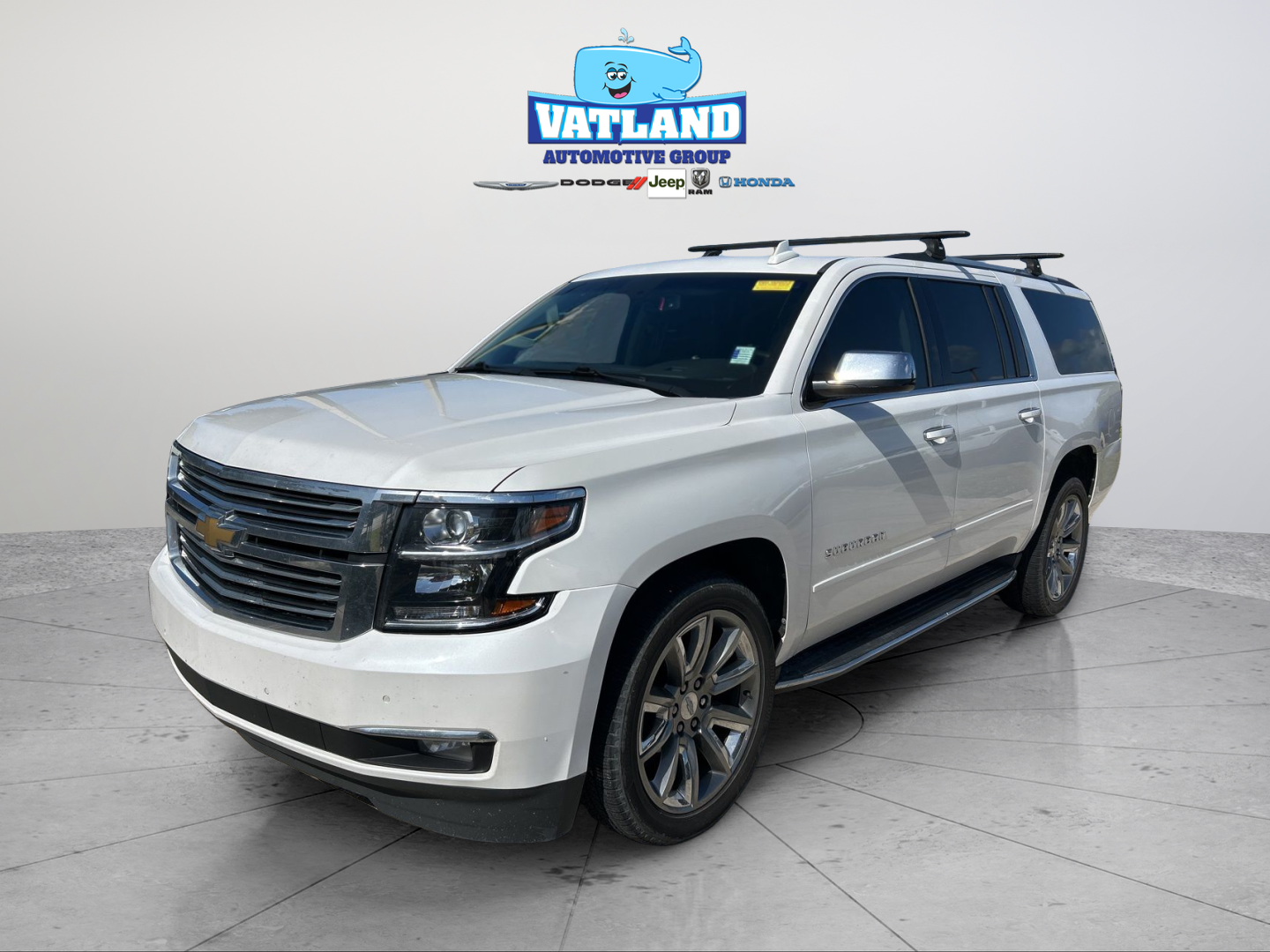 2019 Chevrolet Suburban 4WD 1500 Premier's photo
