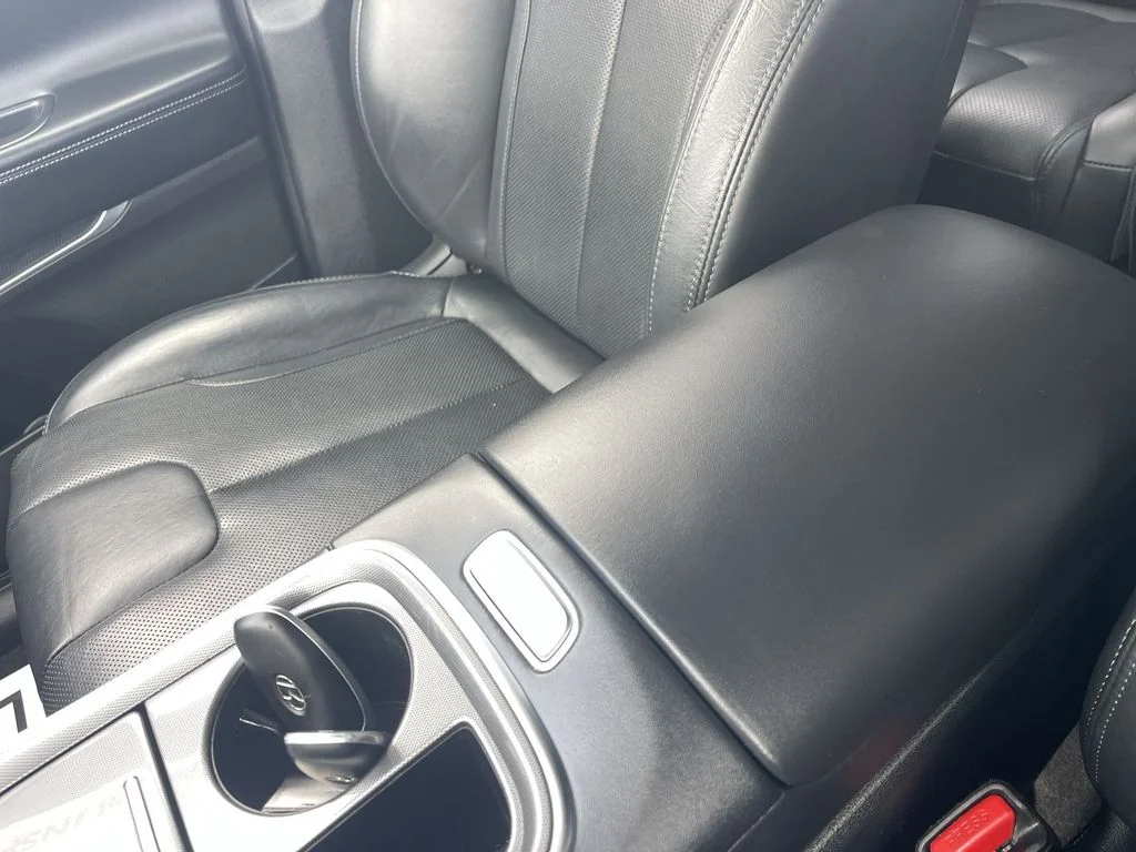 Used 2023 Black Hyundai Calligraphy image 27