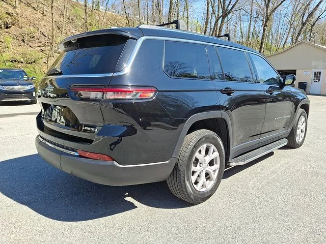 Used 2022 Black Jeep Limited image 8