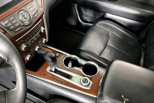 Used 2017 Gray Nissan Platinum image 16