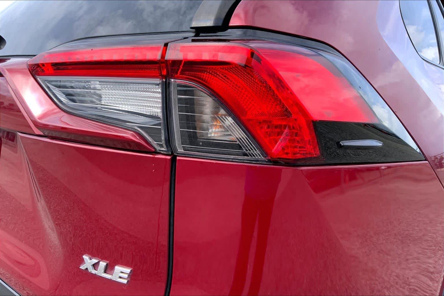 Used 2023 Ruby Flare Pearl Toyota XLE image 10