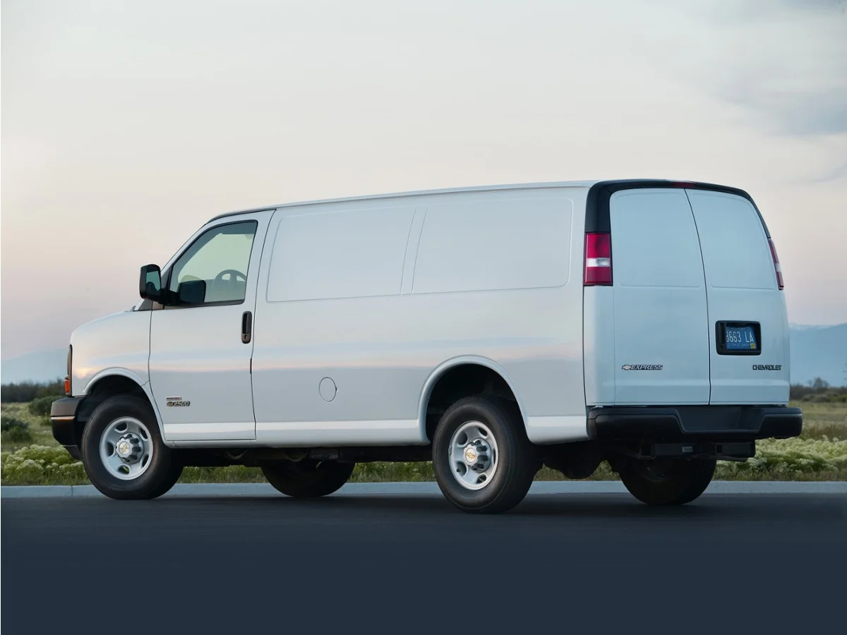 2019 Chevrolet Express 2500 Work Van HD's photo