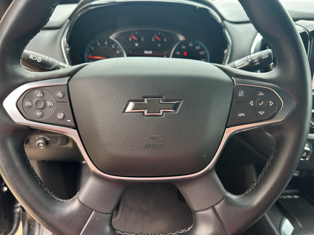 Used 2023 Mosaic Black Metallic Chevrolet RS image 15
