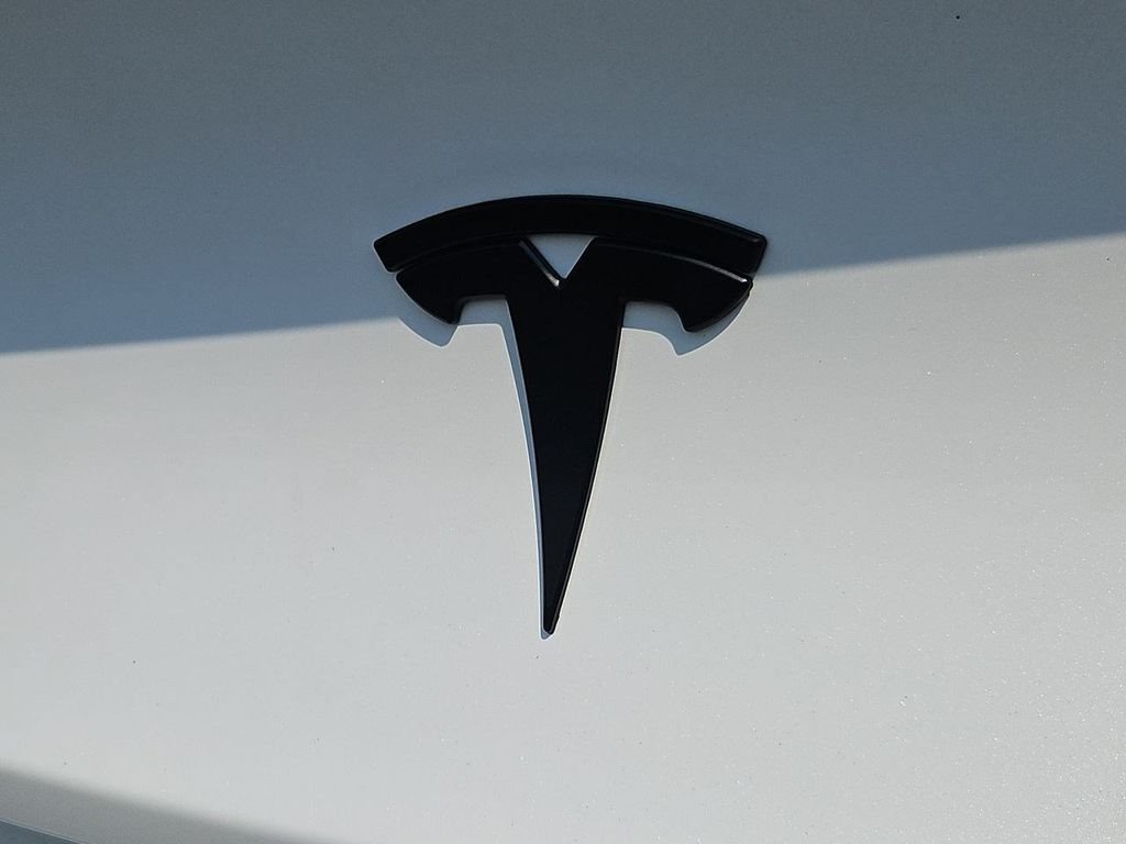 Used 2022 White Tesla Performance image 26