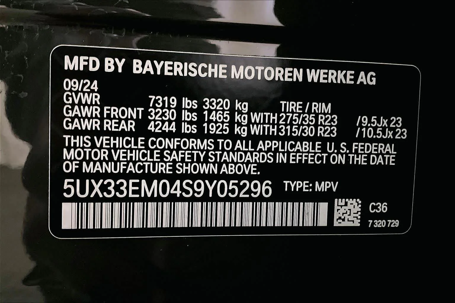 Used 2025 Dravit Grey Metallic BMW M60i image 33