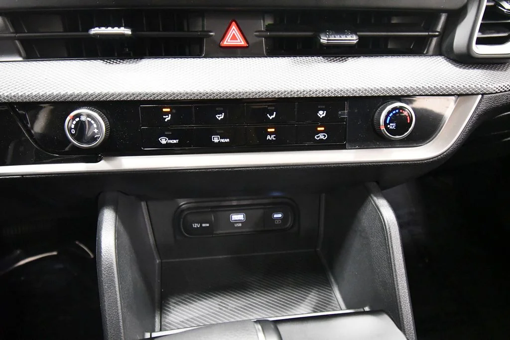 Certified Used 2025 Gray Kia LX image 25