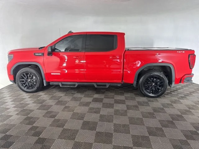 Used 2023 Red GMC Elevation image 10