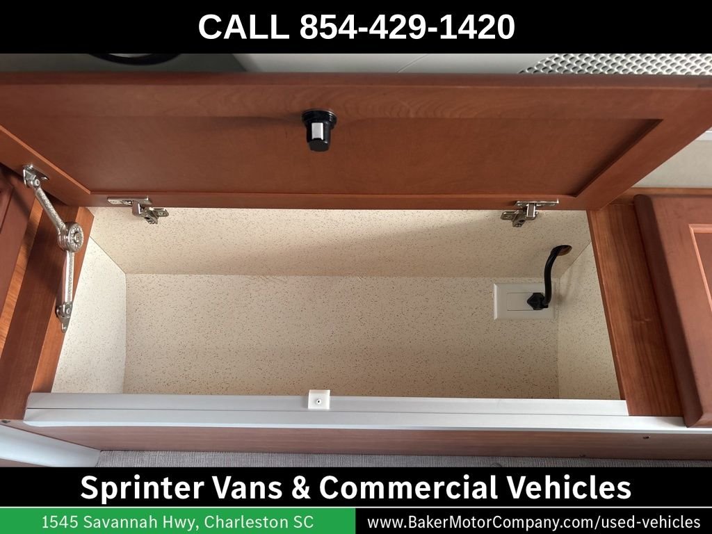 Used 2016 Gray Mercedes-Benz Road Trek image 39