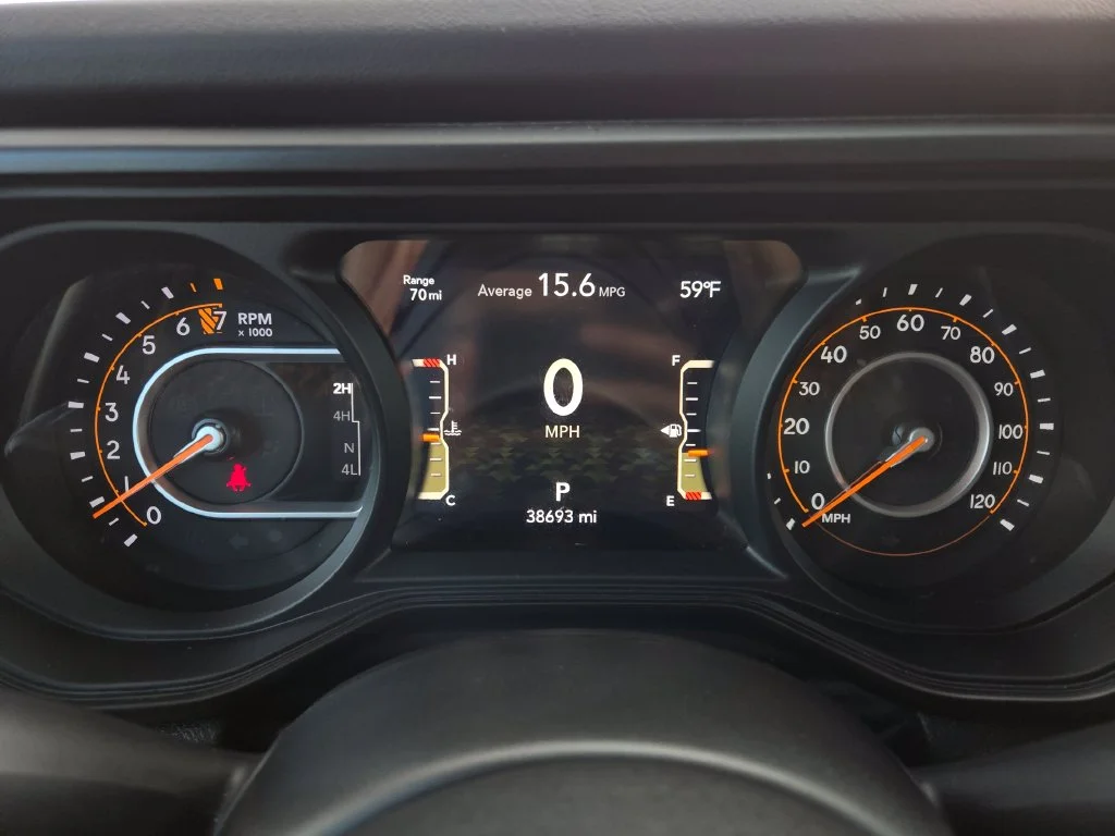 Used 2024 Gray Jeep Mojave image 18