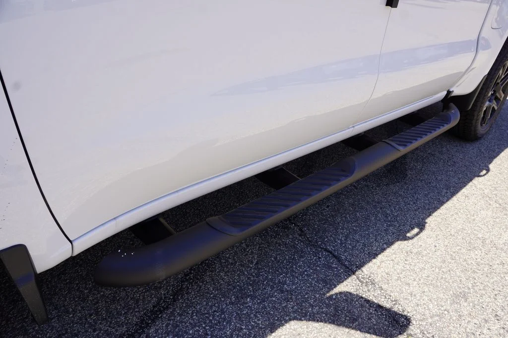 New 2026 Summit White Chevrolet RST image 10
